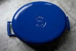 Saveur Selects Braadpan Ovaal Voyage - Classic Blue - ø 30 Cm - Geëmailleerde Anti-aanbaklaag 9 Saveur Selects Braadpan Ovaal Voyage - Classic Blue - ø 30 Cm - Geëmailleerde Anti-aanbaklaag -Aanbiedingen Keukenkracht Winkel 1 5 16 scaled 1