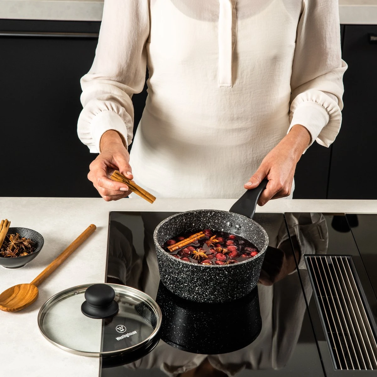 Westinghouse Pannenset Black Marble (Braadpan ø 24 Cm + Steelpan ø 18 Cm) - Inductie En Alle Andere Warmtebronnen 6 Westinghouse Pannenset Black Marble (Braadpan ø 24 Cm + Steelpan ø 18 Cm) - Inductie En Alle Andere Warmtebronnen - Afbeelding 6