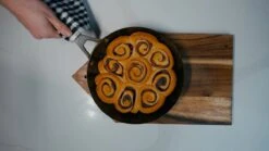 Saveur Selects Pannenset - Carbon Steel (Wokpan ø 35 Cm + Koekenpan ø 30 Cm) - Inductie En Alle Andere Warmtebronnen -Aanbiedingen Keukenkracht Winkel 1200x675 2