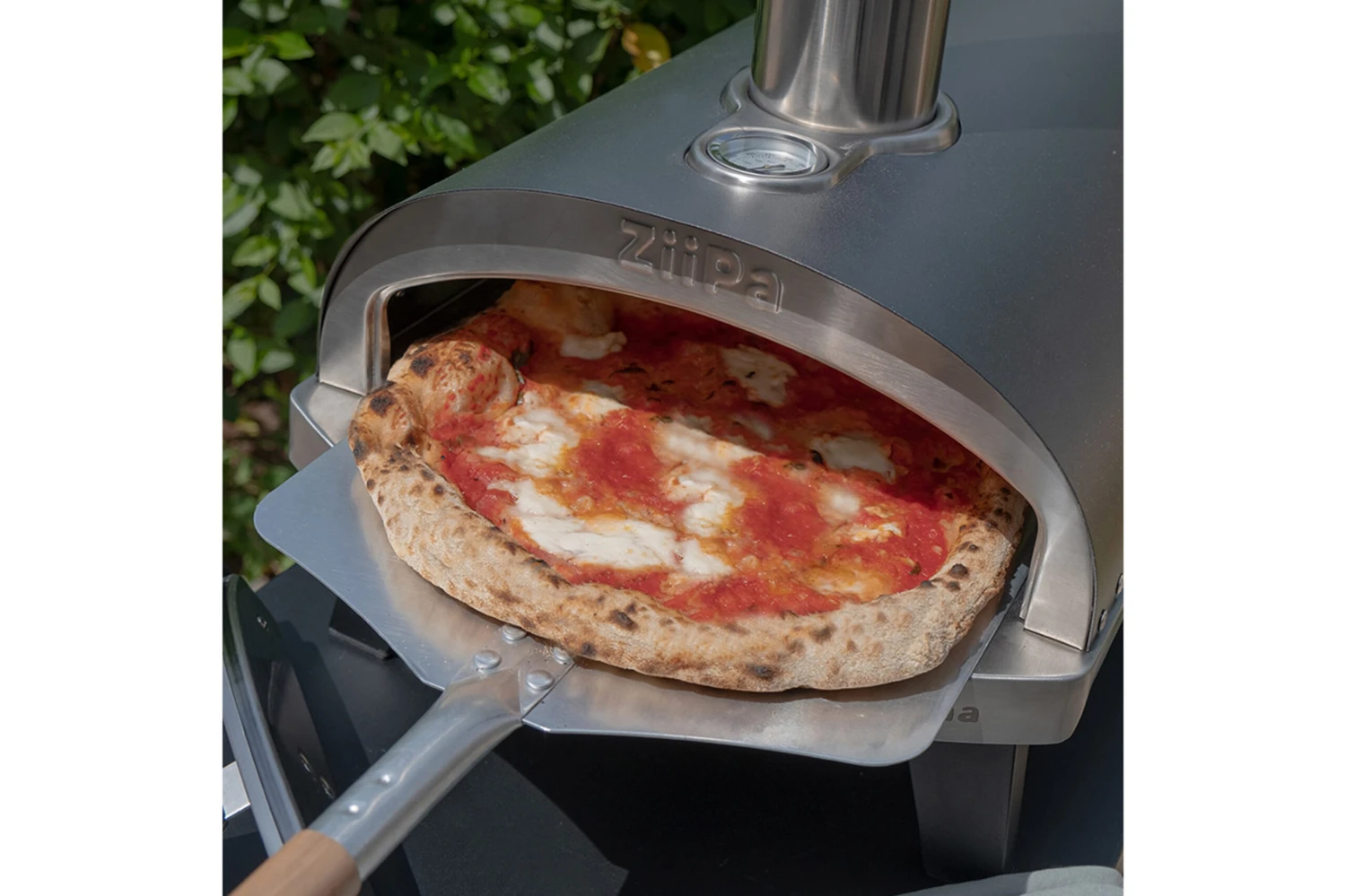 ZiiPa Pizza Oven Piana - Houtgestookt - Met Thermometer - Leisteen - Voor ø 30 Cm Pizza's - Roterende Pizzasteen 2 ZiiPa Pizza Oven Piana - Houtgestookt - Met Thermometer - Leisteen - Voor ø 30 Cm Pizza's - Roterende Pizzasteen - Afbeelding 2