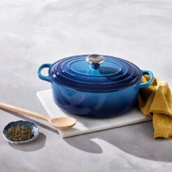 Le Creuset Braadpan Signature - Ovaal - Azure - ø 31 Cm / 6.3 Liter 9 Le Creuset Braadpan Signature - Ovaal - Azure - ø 31 Cm / 6.3 Liter -Aanbiedingen Keukenkracht Winkel 21178292202430 alt5 1
