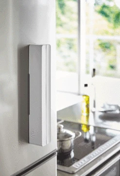 Yamazaki Foliehouder Tower Wit -Aanbiedingen Keukenkracht Winkel 3247 TOWER MAGNETIC WRAP CASE WH 07 1000x