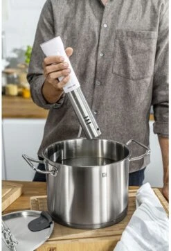 Zwilling Sous Vide Stick Enfinigy - Nauwkeurige Temperatuurinstelling - IPX7 Waterproof - Zwart -Aanbiedingen Keukenkracht Winkel 4009839546716 8