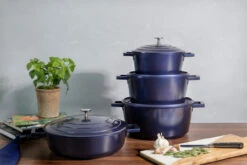 MasterClass Braadpan - Blauw - ø 20 Cm / 2.5 Liter - Standaard Anti-aanbaklaag 4 MasterClass Braadpan - Blauw - ø 20 Cm / 2.5 Liter - Standaard Anti-aanbaklaag -Aanbiedingen Keukenkracht Winkel 5057982068288 2