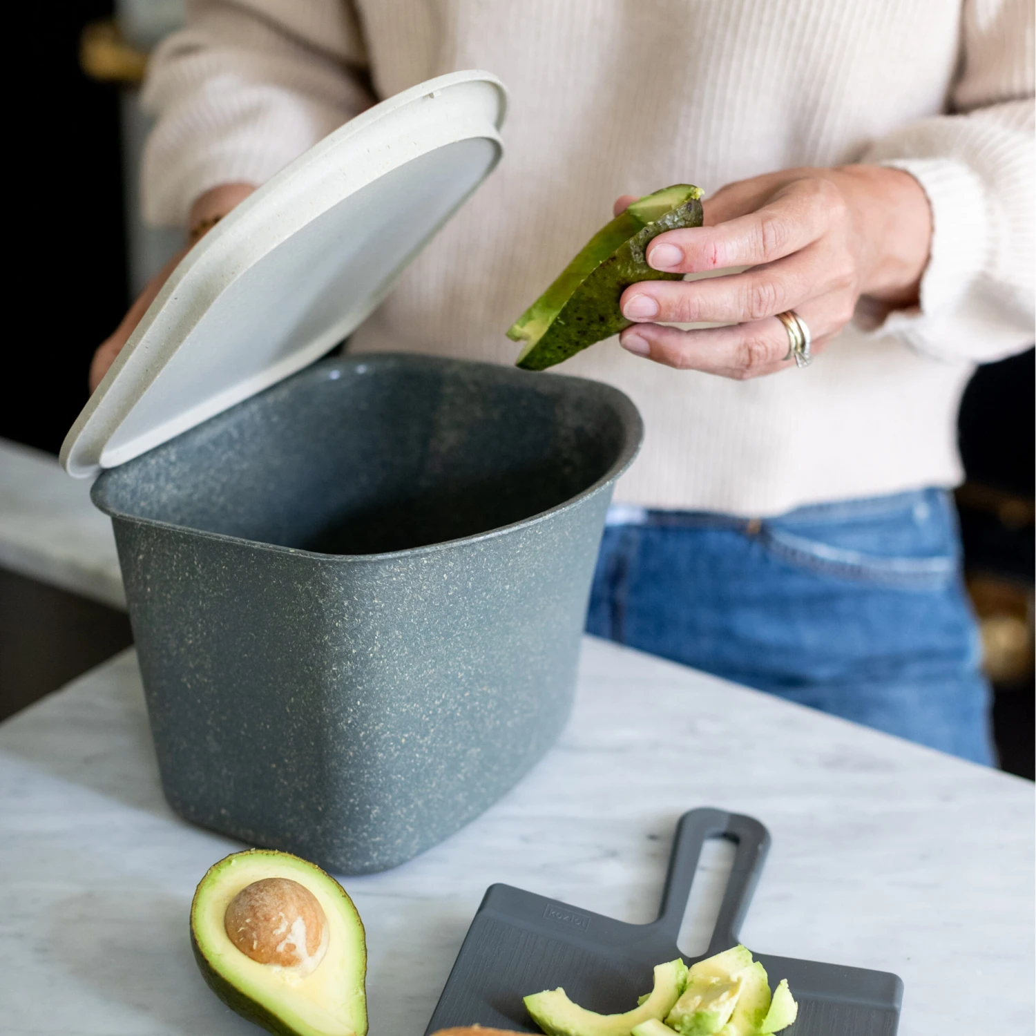 Koziol Tafelprullenbak Bibo Grijs 3 Koziol Tafelprullenbak Bibo Grijs - Afbeelding 3