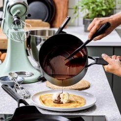 KitchenAid Steelpan Classic Forged - ø 16 Cm / 1.5 Liter - Keramische Anti-aanbaklaag 6 KitchenAid Steelpan Classic Forged - ø 16 Cm / 1.5 Liter - Keramische Anti-aanbaklaag -Aanbiedingen Keukenkracht Winkel 81QE255Mf6L. AC SL1500