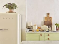 SMEG Citruspers - Elektrisch - Creme - CJF11CREU 15 SMEG Citruspers - Elektrisch - Creme - CJF11CREU -Aanbiedingen Keukenkracht Winkel CJF01CREU L16
