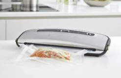 FoodSaver Vacumeermachine Urban Premium - Zilver - FFS015/X 9 FoodSaver Vacumeermachine Urban Premium - Zilver - FFS015/X -Aanbiedingen Keukenkracht Winkel FFS015X Lifestyle 11 5d36dfa644c896.24161818