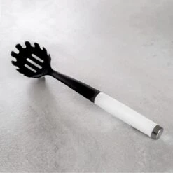 KitchenAid Spaghettilepel Classic - Wit -Aanbiedingen Keukenkracht Winkel KitchenAid lyzka kuchenna CLASSIC KCG005OHWHE 5057982066437