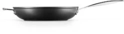 Le Creuset Sauteerpan Les Forgées TNS - ø 30 Cm / 3.7 Liter - Standaard Anti-aanbaklaag 11 Le Creuset Sauteerpan Les Forgées TNS - ø 30 Cm / 3.7 Liter - Standaard Anti-aanbaklaag -Aanbiedingen Keukenkracht Winkel LC 20190624 ZS PS FS 51101300010202 003