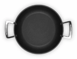 Le Creuset Hapjespan Met Deksel - Les Forgées TNS - ø 24 Cm / 2.3 Liter - Standaard Anti-aanbaklaag -Aanbiedingen Keukenkracht Winkel LC 20190624 ZS PS FS 51107240010502 005