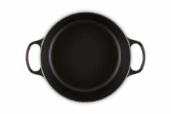 Le Creuset Braadpan Signature - Mat Zwart - ø 24 Cm / 4.2 Liter -Aanbiedingen Keukenkracht Winkel LC 20191105 HL PS FS 21177280000430 0055B15D