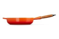 Le Creuset Hapjespan Signature - Oranjerood - ø 28 Cm / 3.6 Liter- Geëmailleerde Anti-aanbaklaag -Aanbiedingen Keukenkracht Winkel LC 20210721 HL PS FS 20259280900422 003