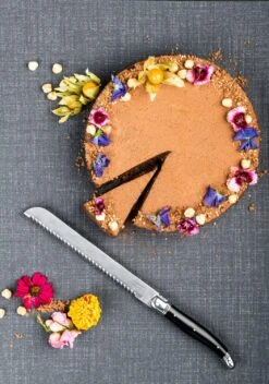 Laguiole Style De Vie Broodmes Zwart Met Stokbroodplank -Aanbiedingen Keukenkracht Winkel Laguiole broodmes met stokbroodplank zwart sf gr 1