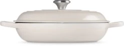 Le Creuset Braadpan Signature - Campagnard - Meringue - ø 30 Cm / 3.5 Liter 9 Le Creuset Braadpan Signature - Campagnard - Meringue - ø 30 Cm / 3.5 Liter -Aanbiedingen Keukenkracht Winkel Le Creuset LC 20220726 HL PS FS 21180307164430 003