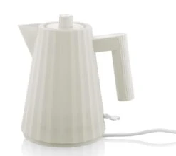 Alessi Waterkoker Plissé - Droogkookbeveiliging - Wit - Michele De Lucchi - 1 Liter - MDL06/1 W 8 Alessi Waterkoker Plissé - Droogkookbeveiliging - Wit - Michele De Lucchi - 1 Liter - MDL06/1 W -Aanbiedingen Keukenkracht Winkel MDL06 1 W 1