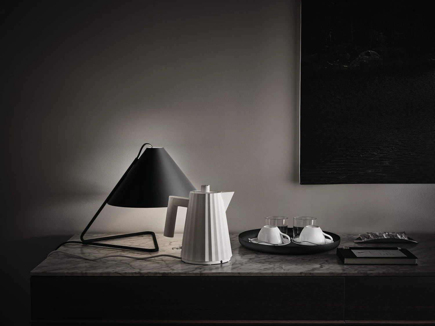 Alessi Waterkoker Plissé - Droogkookbeveiliging - Wit - Michele De Lucchi - 1 Liter - MDL06/1 W 2 Alessi Waterkoker Plissé - Droogkookbeveiliging - Wit - Michele De Lucchi - 1 Liter - MDL06/1 W - Afbeelding 2