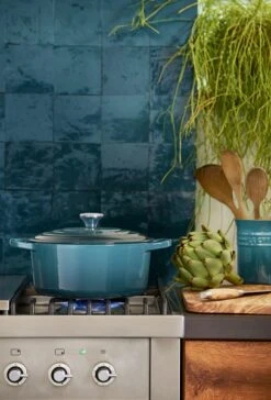 Le Creuset Spatelpot Classic - Deap Teal -Aanbiedingen Keukenkracht Winkel RS6365 JPG 2K LC 20170905 DE LS 00025