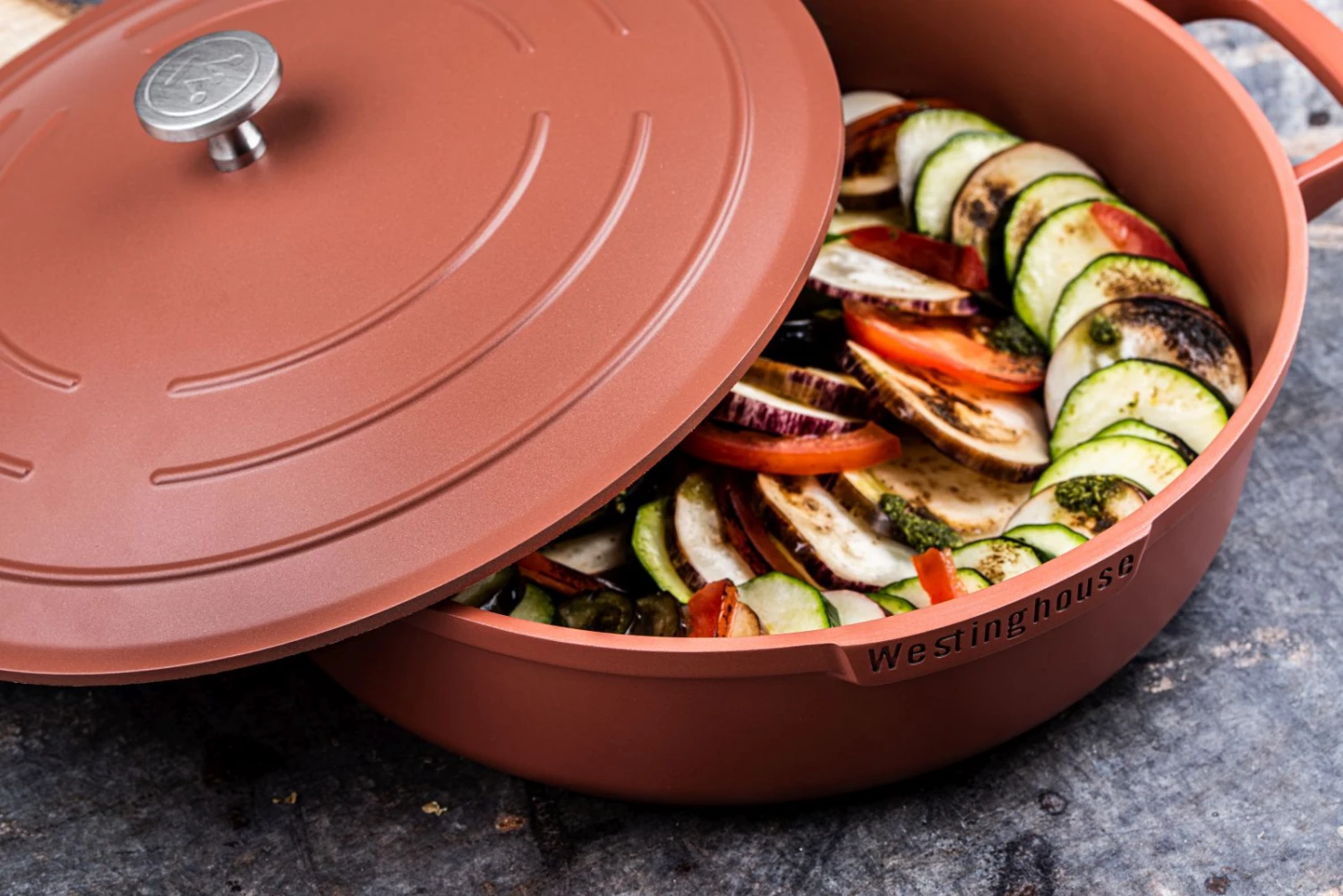 Westinghouse Hapjespan Performance - Rebel Red - ø 28 Cm / 4.1 Liter - Standaard Anti-aanbaklaag 11 Westinghouse Hapjespan Performance - Rebel Red - ø 28 Cm / 4.1 Liter - Standaard Anti-aanbaklaag - Afbeelding 11