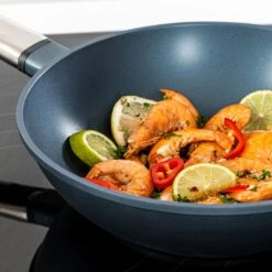 Westinghouse Wokpan Performance - Bravery Blue - ø 28 Cm - Standaard Anti-aanbaklaag -Aanbiedingen Keukenkracht Winkel WCCW0095028BL 14