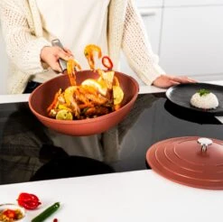 Westinghouse Wokpan Performance - Rebel Red - ø 28 Cm - Standaard Anti-aanbaklaag -Aanbiedingen Keukenkracht Winkel WCCW0095028OR 13