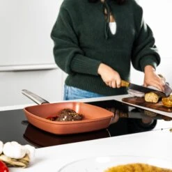 Westinghouse Grillpan Performance - Rebel Red - 28 X 28 Cm - Standaard Anti-aanbaklaag -Aanbiedingen Keukenkracht Winkel WCFP0095G28OR 7