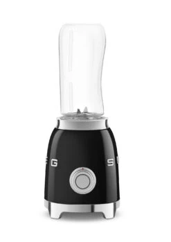 SMEG Smoothie Blender - Compact - Zwart - 600 Ml - PBF01BLEU 14 SMEG Smoothie Blender - Compact - Zwart - 600 Ml - PBF01BLEU -Aanbiedingen Keukenkracht Winkel WEB PBF01BLEU 3.jpg