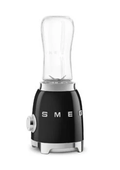 SMEG Smoothie Blender - Compact - Zwart - 600 Ml - PBF01BLEU 13 SMEG Smoothie Blender - Compact - Zwart - 600 Ml - PBF01BLEU -Aanbiedingen Keukenkracht Winkel WEB PBF01BLEU 6.jpg