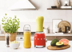 SMEG Smoothie Blender - Compact - Rood - 600 Ml - PBF01RDEU -Aanbiedingen Keukenkracht Winkel WEB PBF01RDEU L03.eps