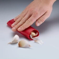 Westmark Knoflookpeller Peel-Fix 6 Westmark Knoflookpeller Peel-Fix -Aanbiedingen Keukenkracht Winkel Westmark Knoflookpeller Peel Fix 3