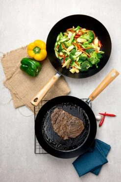 BK Wokpan Force - Carbon Steel - ø 30 Cm - Zonder Anti-aanbaklaag 11 BK Wokpan Force - Carbon Steel - ø 30 Cm - Zonder Anti-aanbaklaag -Aanbiedingen Keukenkracht Winkel c706fb772835678761c80fb6f51dbf349ef8efed BK Force CS Lifestyle 6 1