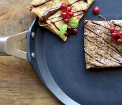 Valira Pannenkoekenpan Aire - ø 28 Cm - Standaard Anti-aanbaklaag -Aanbiedingen Keukenkracht Winkel crepepan5