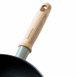 Greenpan Pannenset Met Keukenhulpjes Mayflower - 4 Delige Set -Aanbiedingen Keukenkracht Winkel d68e9a0e4d6b2e2d0bdba80329861393e1ca0139 GP MAYFLOWER Frypan B8 a