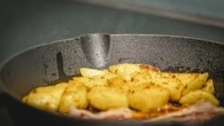 Blackwell Koekenpan - Gietijzer - ø 25 Cm - Zonder Anti-aanbaklaag -Aanbiedingen Keukenkracht Winkel jh gietijzer 1 7 1