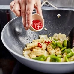 Demeyere Wokpan Alu Pro 5 - Ceraforce - ø 30 Cm - Keramische Anti-aanbaklaag 9 Demeyere Wokpan Alu Pro 5 - Ceraforce - ø 30 Cm - Keramische Anti-aanbaklaag -Aanbiedingen Keukenkracht Winkel pdp masonry content demeyere alu pro 5 wok heats up quickly