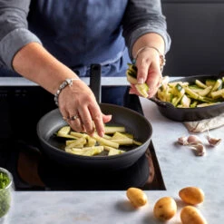 Demeyere Koekenpan Alu Comfort 3 - Duraslide - ø 20 Cm - Standaard Anti-aanbaklaag -Aanbiedingen Keukenkracht Winkel pdp masonry content demeyere alu comfort dura 3 pan heats up quickly 750x750